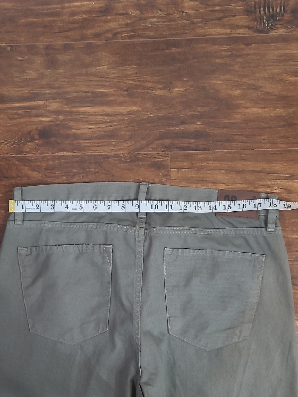 Banana Republic Limited Edition Straight-Leg Jeans in Olive Size 36/34 - Picture 8 of 11